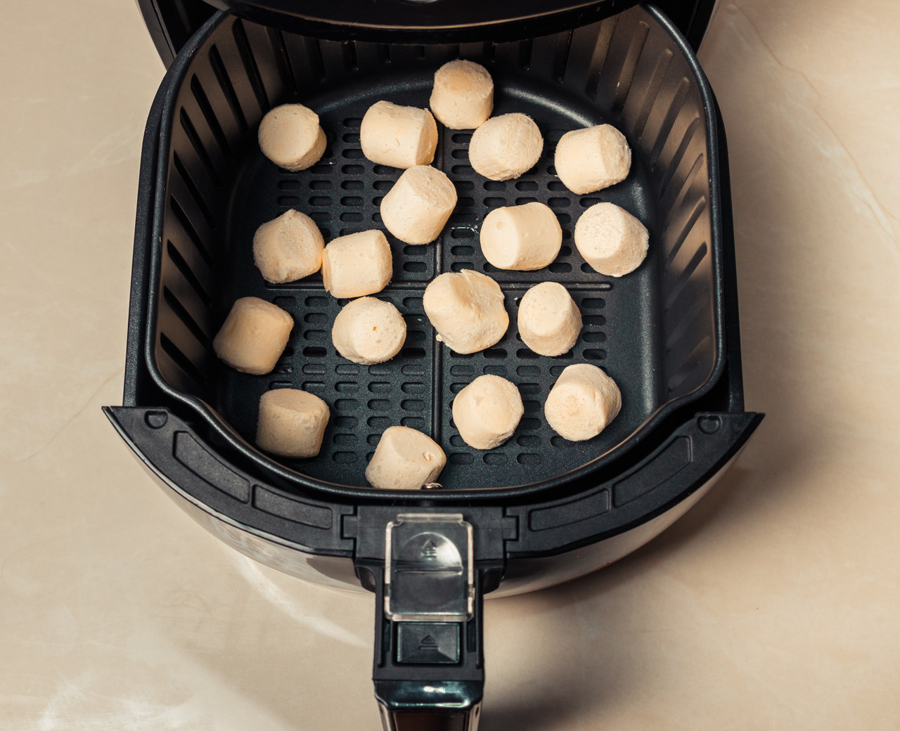 Receitas de pão de queijo na air fryer - Academia Assaí