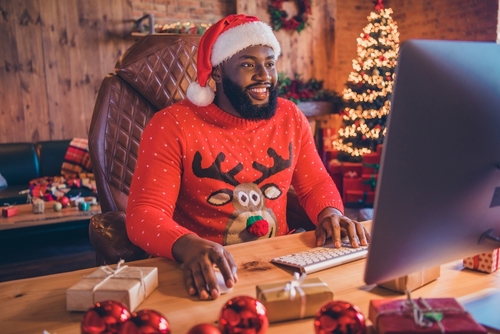 Já parou para pensar no impacto de mensagens de Natal para clientes que vão além do "Feliz Natal"? Quando você envia uma mensagem personalizada, está dizendo para o cliente: "Você é importante para mim".