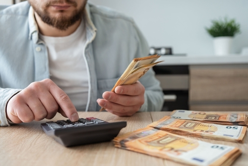 Como criar um fundo de reserva para o seu negócio alimentício 