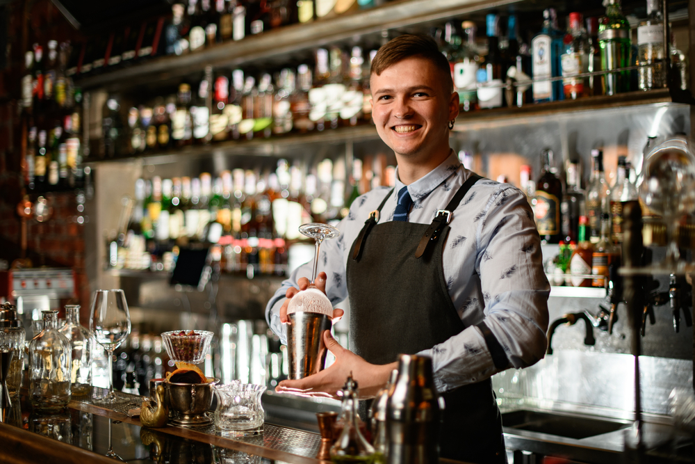 Descubra as melhores estratégias para vender drinks - Academia Assaí