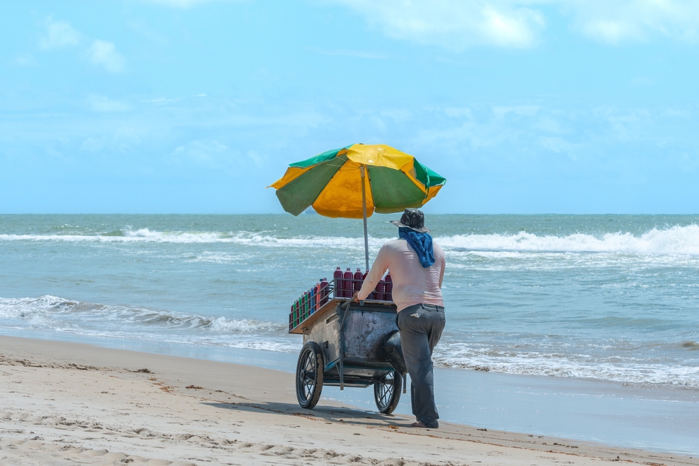 Dicas de alimentos para vender na praia - Academia Assaí