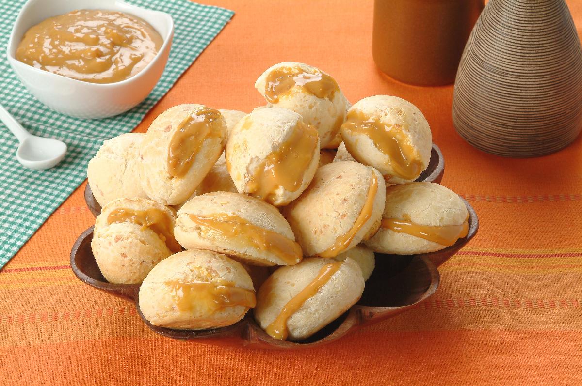 Pão de queijo doce de leite - Academia Assaí