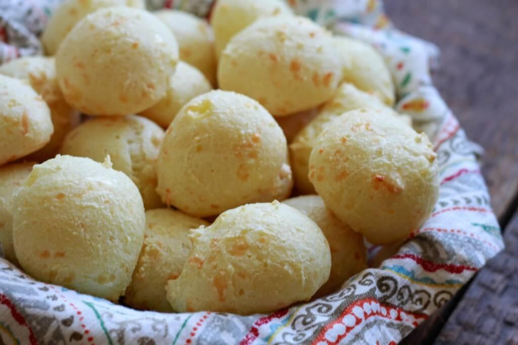 Pão de queijo muçarela - Academia Assaí