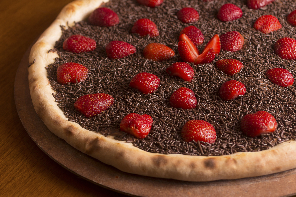 Pizza de Chocolate com Morango