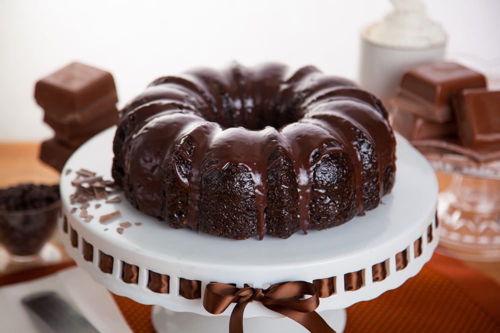 Não precisa de farinha para fazer este bolo de chocolate e coco