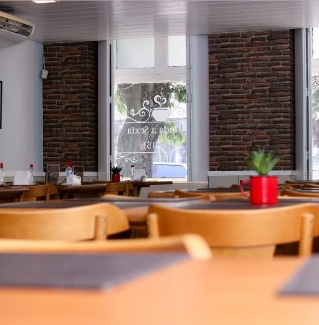 O Restaurante Saborami foi adaptado para atender os clientes com mais segurança