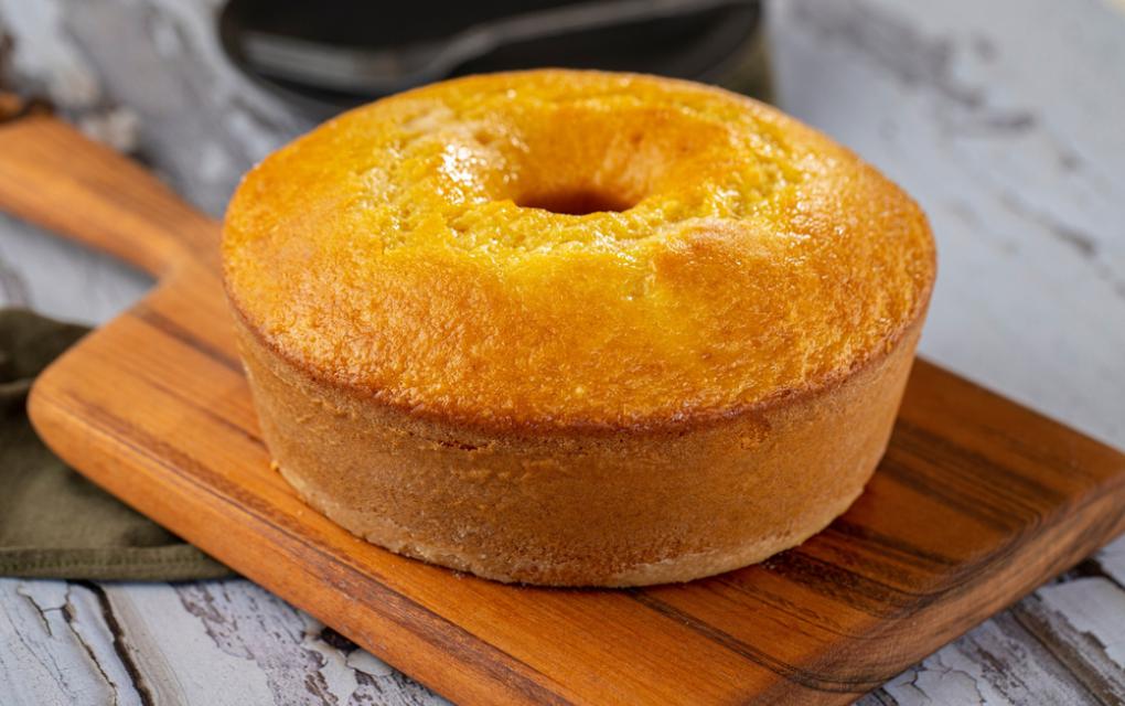 Bolo de milho com milho em lata: sabor autêntico para o seu negócio