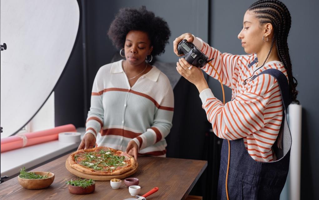 Como decorar e fotografar pratos natalinos para impressionar seus clientes