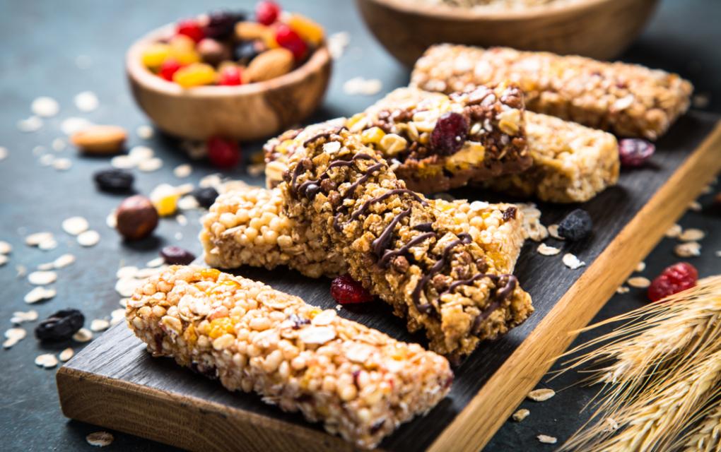 Barras de granola como exemplo de doces fitness