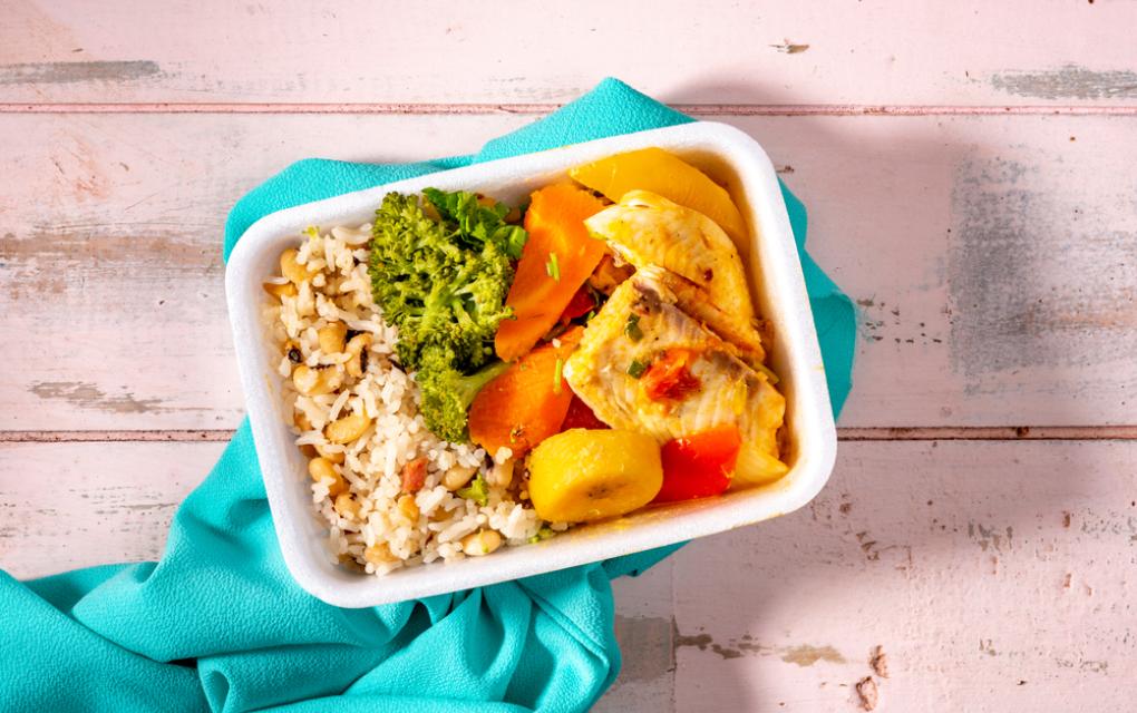 Se você quer empreender no ramo da alimentação saudável e conquistar um público fiel, apostar em marmitas fitness 