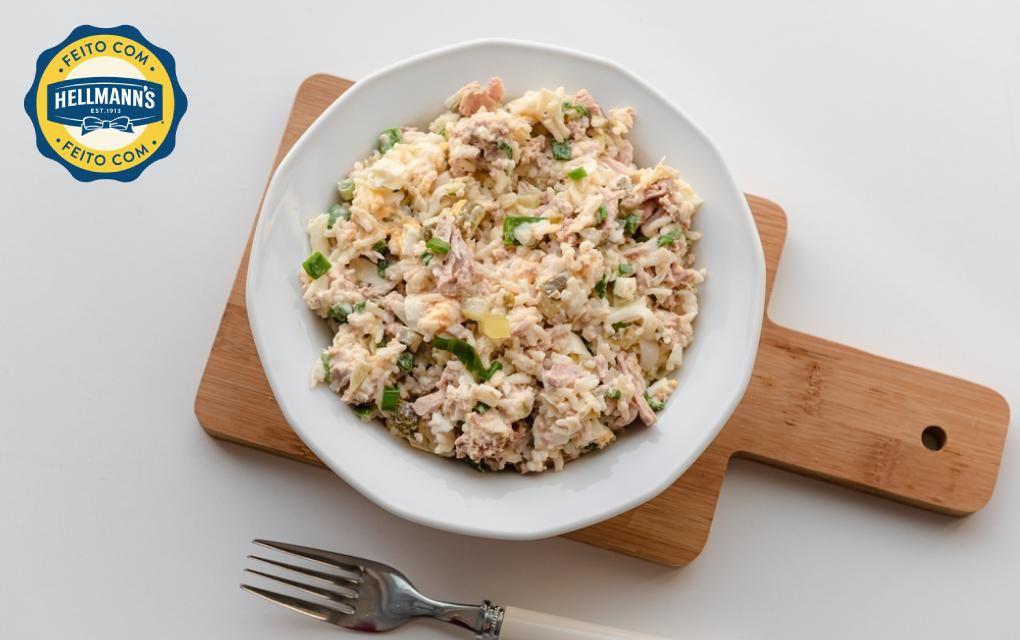 Prato de salpicão de tender com abacaxi