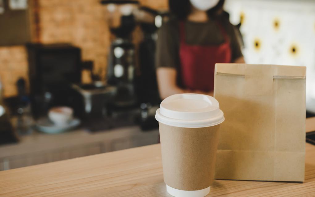 Saiba como melhorar o seu delivery de bebidas quentes e encantar os clientes