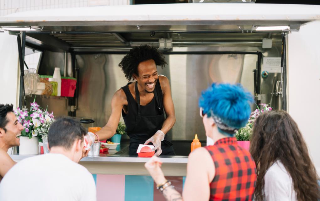 Aprenda a montar um food truck de sucesso - Academia Assaí