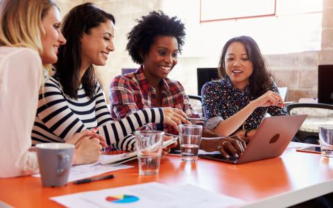 Programa Potência Feminina apoia empreendedoras - Academia Assaí