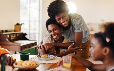 Brasileiros tomando café da manhã - Brazil Core