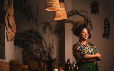 Laila Santos - culinária afrodiaspórica. Imagem: Willy Roberto