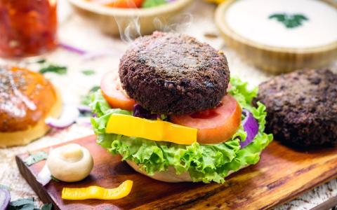 Como fazer hambúrguer de feijão preto