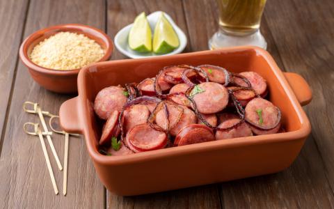 Linguiça calabresa em receitas - Academia Assaí