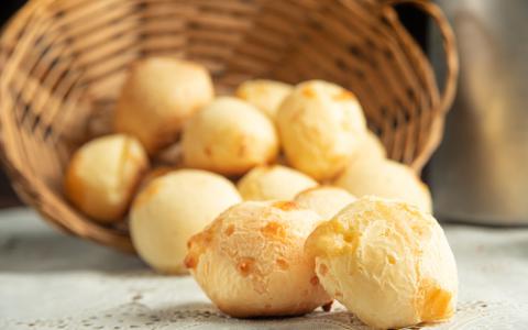 Dicas para armazenar e congelar pão de queijo - Academia Assaí