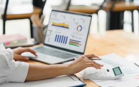Indicadores essenciais para negócios e quando acompanhar