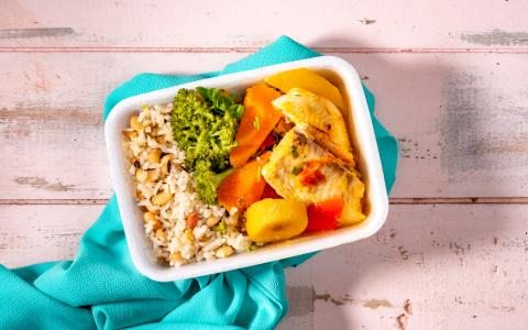 Se você quer empreender no ramo da alimentação saudável e conquistar um público fiel, apostar em marmitas fitness 