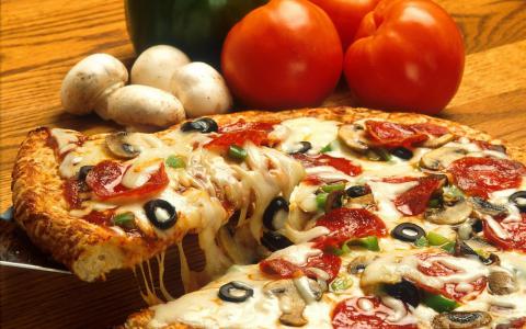 Receita de pizza de peperoni - Academia Assaí