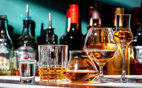 Produtos adulterados: bebidas contaminadas com metanol. Imagem meramente ilustrativa.