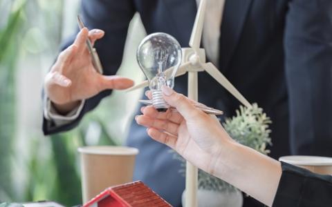 Quedas de energia: como reduzir prejuízos no seu negócio