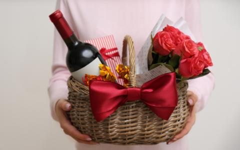 Cesta decorada para o Dia das Mães